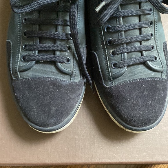Mens Louis Vuitton sneakers - Picture 8 of 11